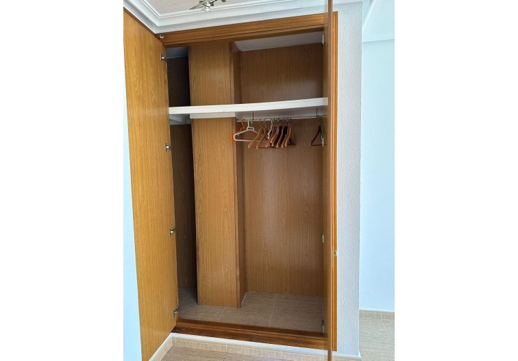 Segunda mano - Apartamento  - Torrevieja - Centro