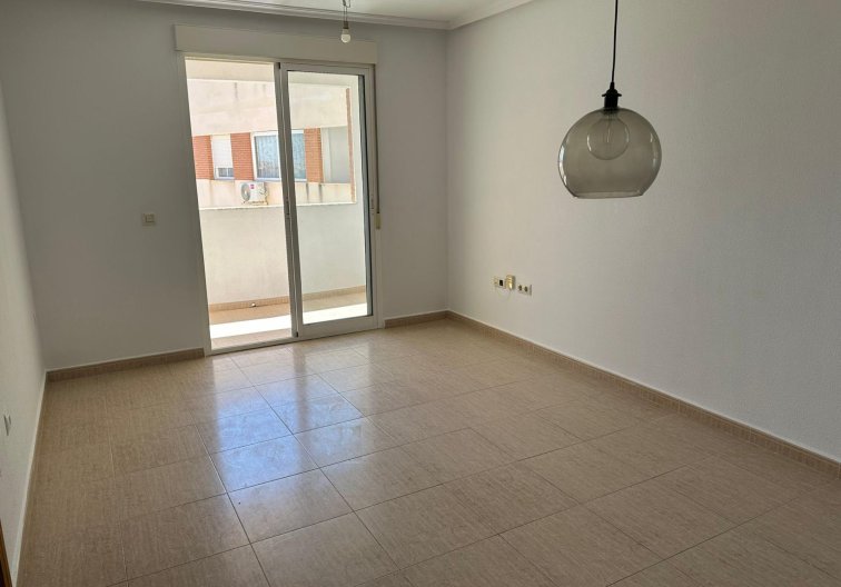 Segunda mano - Apartamento  - Torrevieja - Centro