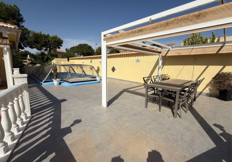 Segunda mano - villa - Pinar de Campoverde - Inland