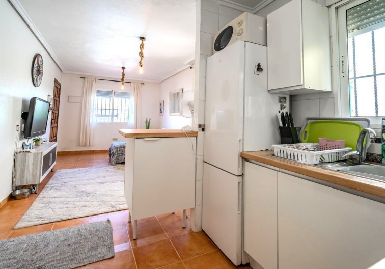 Segunda mano - Semi Detached - Los Altos - Res Valle de los pinos