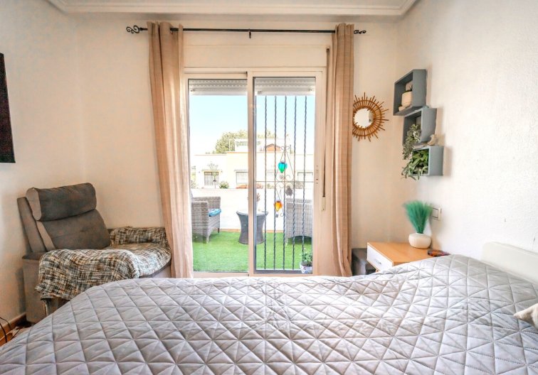 Segunda mano - Semi Detached - Los Altos - Res Valle de los pinos