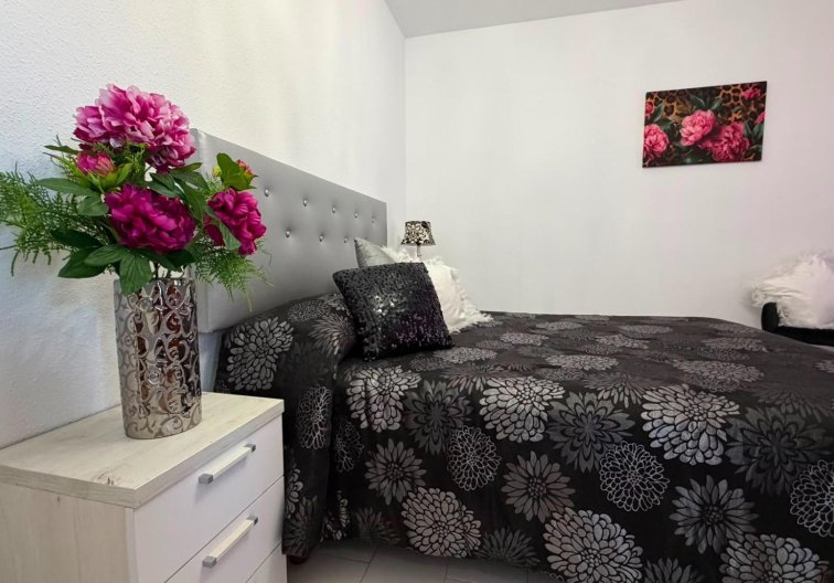 Resale - Apartment - Torrevieja - Torreblanca