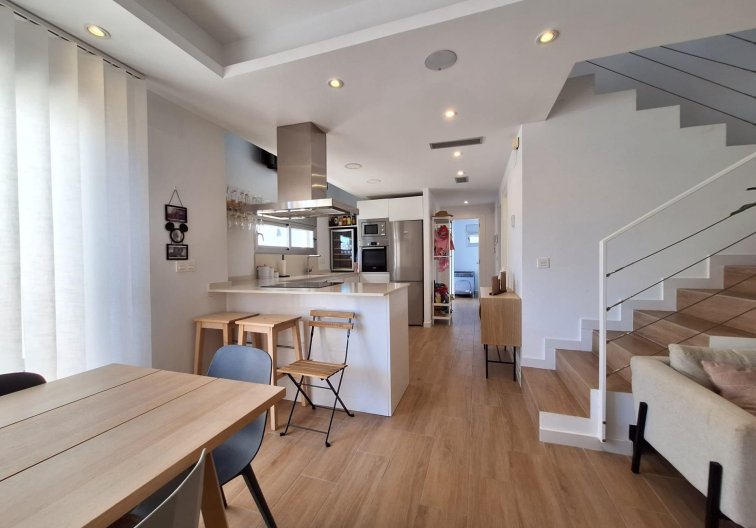 Herverkoop - villa - Torrevieja - Los Frutales