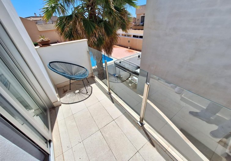 Herverkoop - villa - Torrevieja - Los Frutales