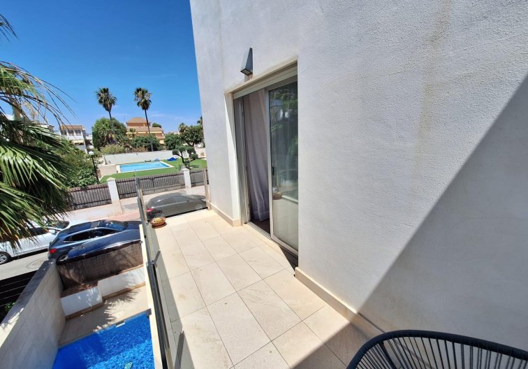 Herverkoop - villa - Torrevieja - Los Frutales
