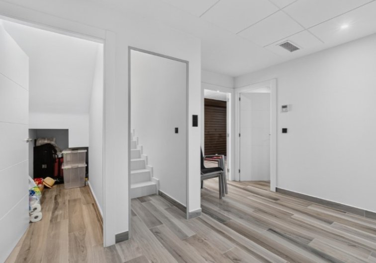 Resale - villa - Torrevieja - Costa Blanca