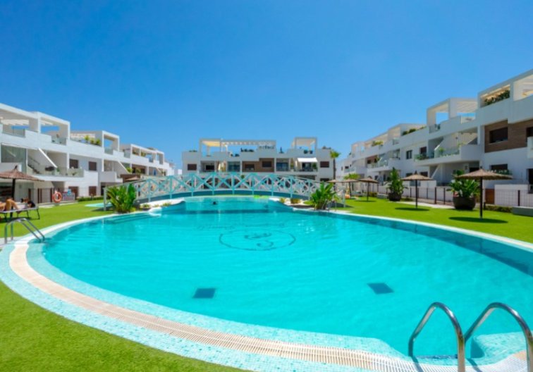 Resale - villa - Torrevieja - Costa Blanca