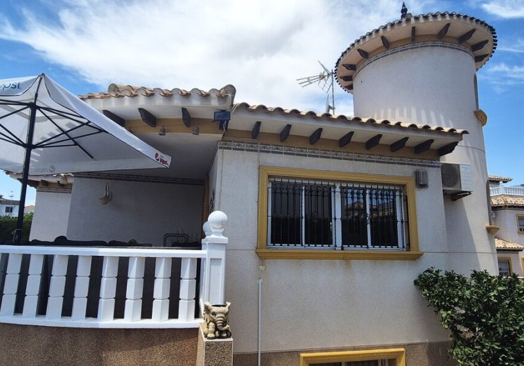 Segunda mano - villa - Villamartin - Costa Blanca