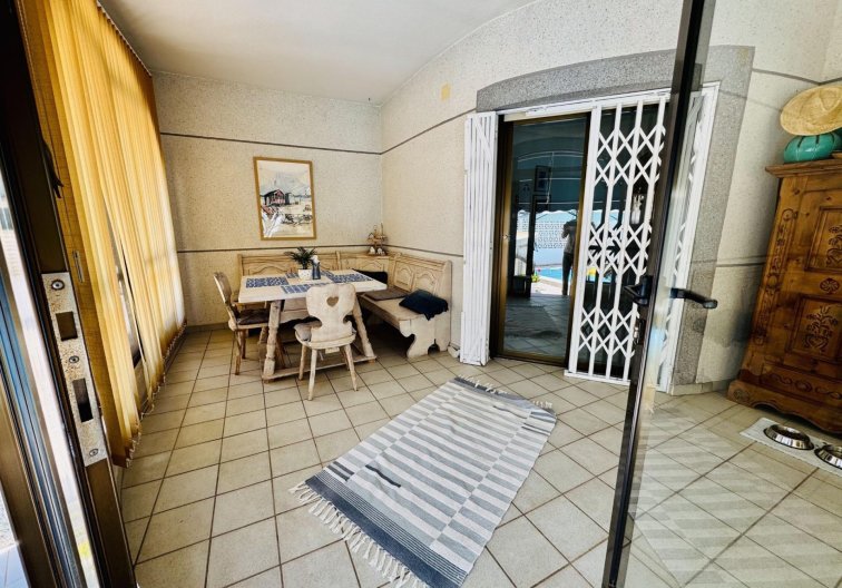Segunda mano - villa - Torrevieja - La Siesta - El Salado - Torreta