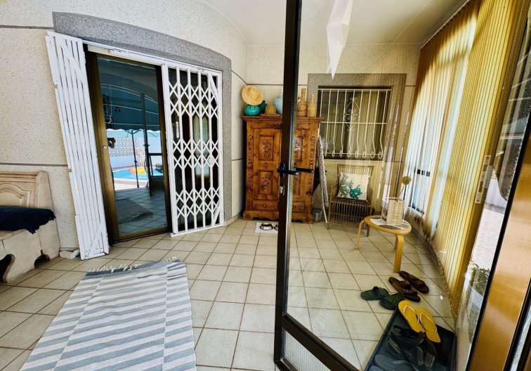 Segunda mano - villa - Torrevieja - La Siesta - El Salado - Torreta