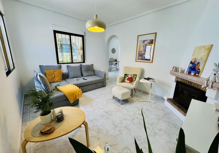 Segunda mano - villa - Torrevieja - La Siesta - El Salado - Torreta