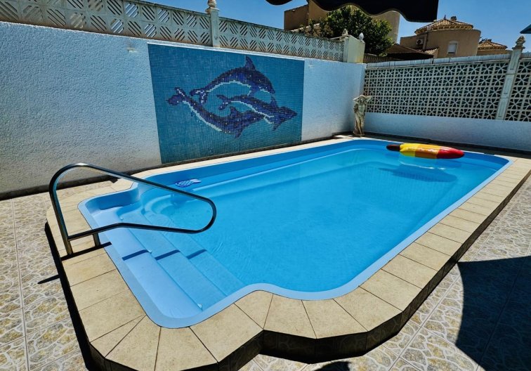 Segunda mano - villa - Torrevieja - La Siesta - El Salado - Torreta