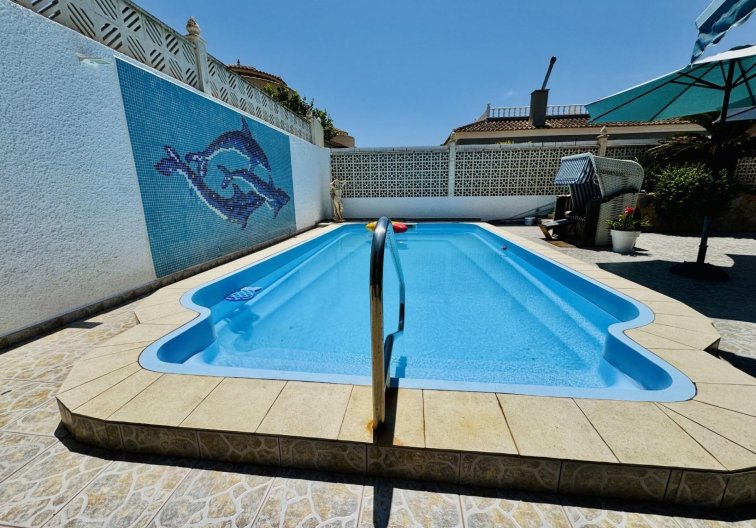Segunda mano - villa - Torrevieja - La Siesta - El Salado - Torreta
