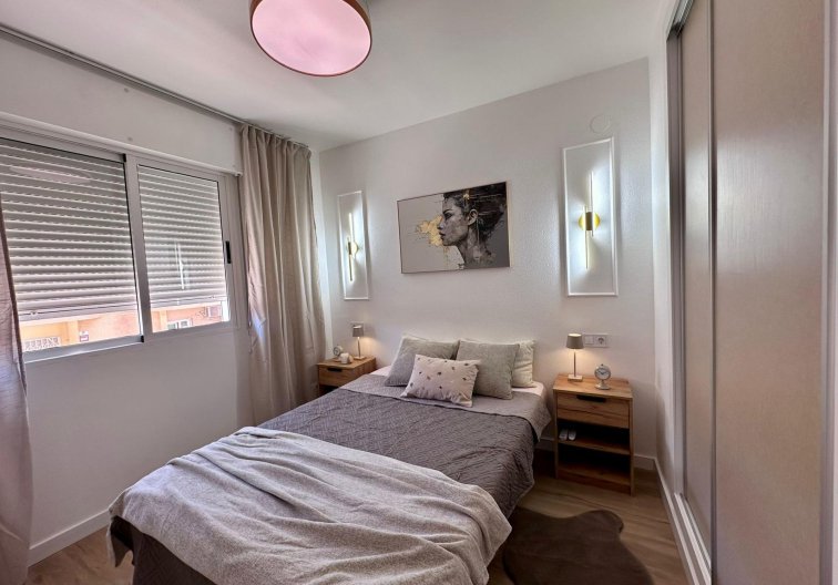 Segunda mano - Apartamento  - Torrevieja - Habaneras