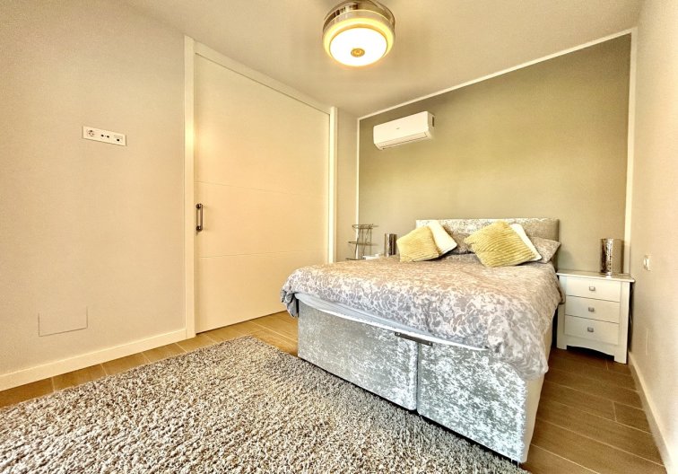 Segunda mano - Apartamento  - Villamartin - Costa Blanca