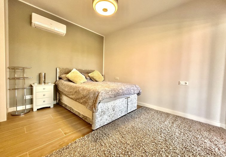 Segunda mano - Apartamento  - Villamartin - Costa Blanca