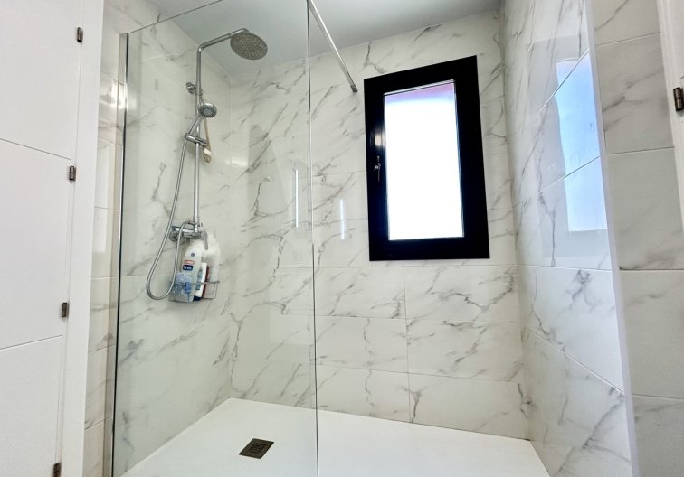 Segunda mano - Apartamento  - Villamartin - Costa Blanca