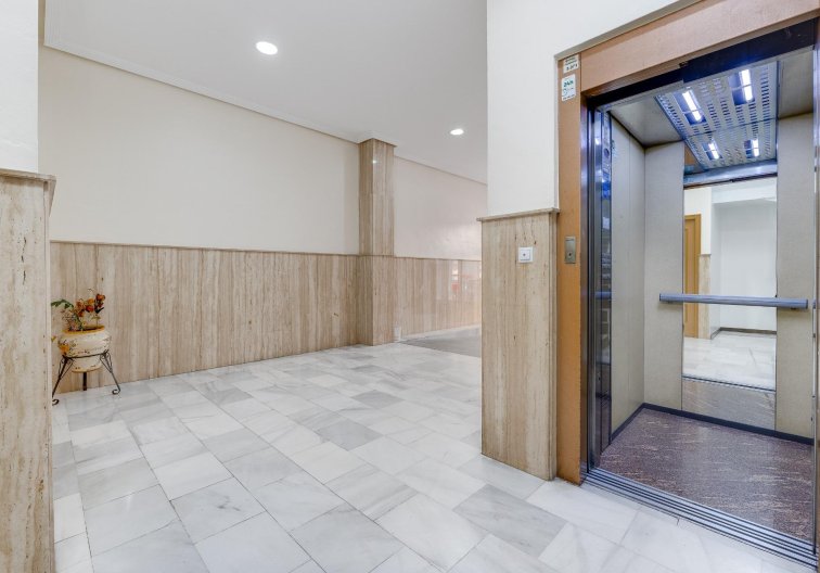 Revente - Penthouse - Torrevieja - Paseo Maritimo