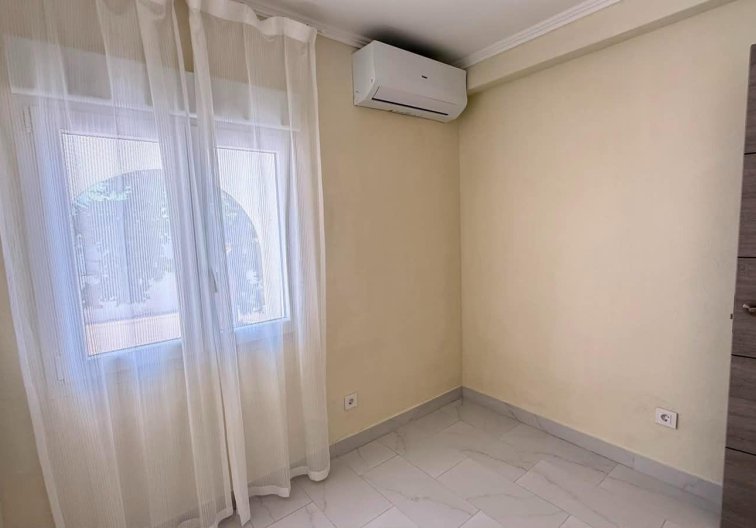 Segunda mano - town house - Torrevieja - Calas Blanca