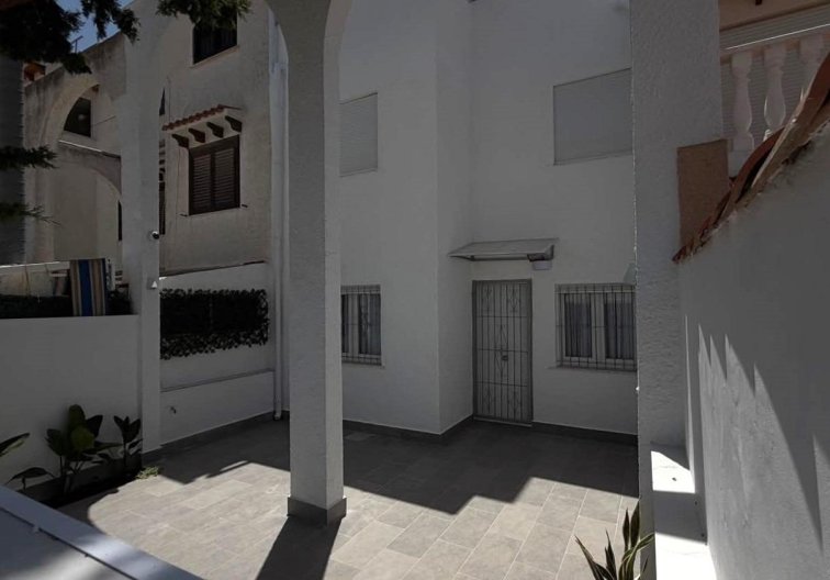 Segunda mano - town house - Torrevieja - Calas Blanca