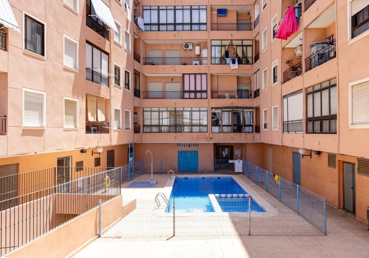 Segunda mano - Apartamento  - Torrevieja - Centro