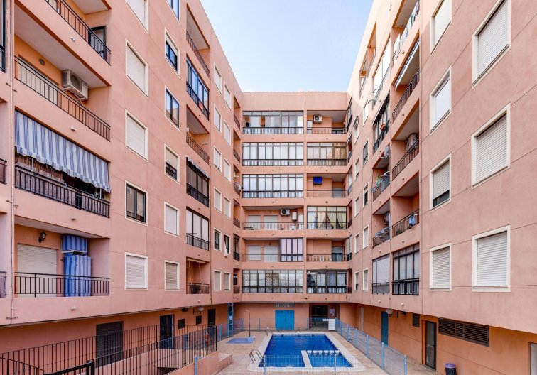 Segunda mano - Apartamento  - Torrevieja - Centro
