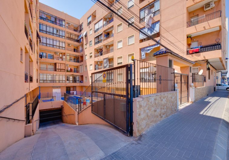 Segunda mano - Apartamento  - Torrevieja - Centro