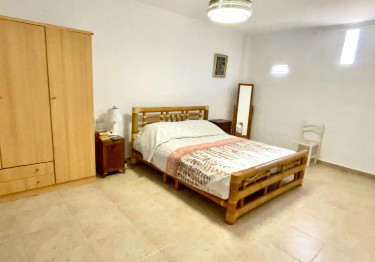 Resale - villa - Daya Nueva - Costa Blanca