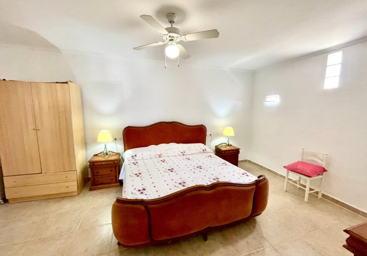 Resale - villa - Daya Nueva - Costa Blanca