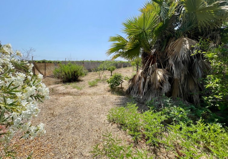Resale - villa - Daya Nueva - Costa Blanca