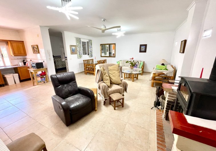 Resale - villa - Daya Nueva - Costa Blanca