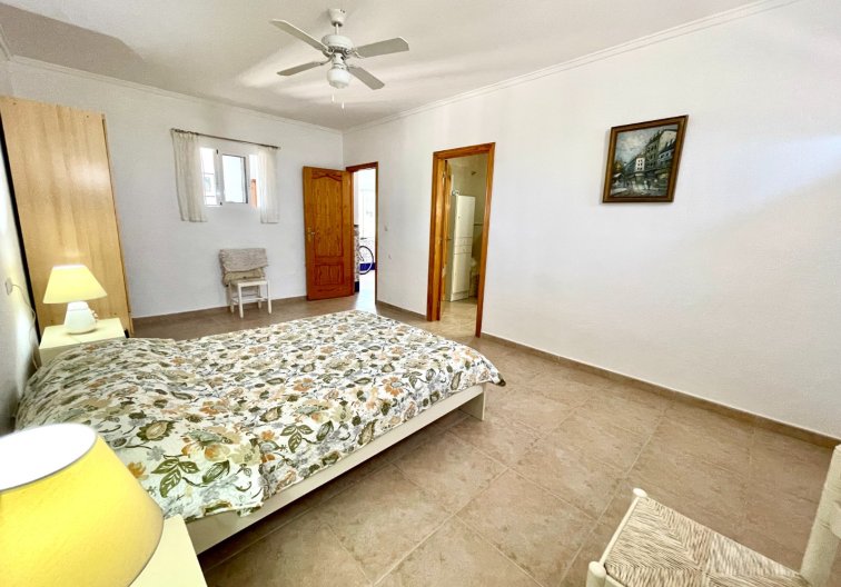 Resale - villa - Daya Nueva - Costa Blanca