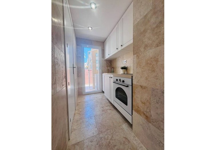 Resale - villa - Villamartin - Costa Blanca