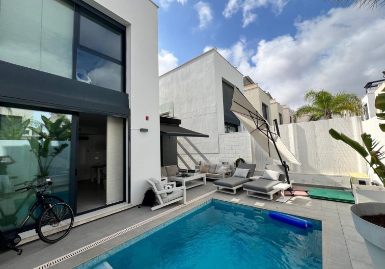 Herverkoop - villa - Orihuela Costa - Villamartín-las Filipinas