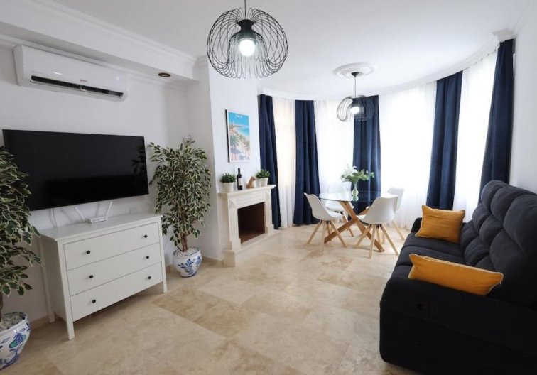 Resale - villa - Villamartin - Costa Blanca