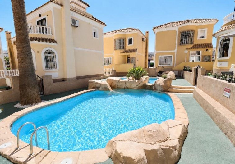 Segunda mano - villa - Orihuela Costa - Costa Blanca