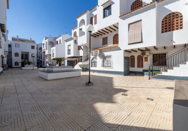 Segunda mano - Apartamento  - Torrevieja - El Acequión - Los Náufragos