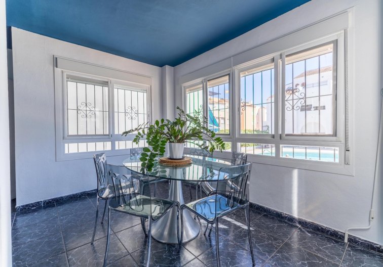 Segunda mano - Apartamento  - Torrevieja - El Acequión - Los Náufragos