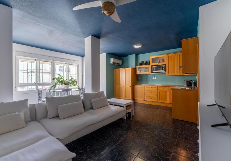 Segunda mano - Apartamento  - Torrevieja - El Acequión - Los Náufragos