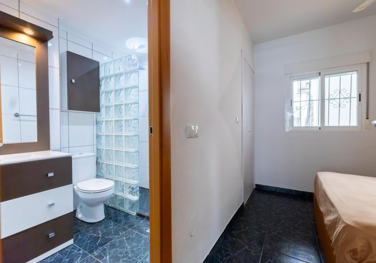 Segunda mano - Apartamento  - Torrevieja - El Acequión - Los Náufragos