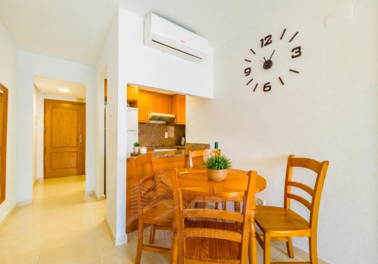 Segunda mano - Apartamento  - Torrevieja - Playa de los Locos