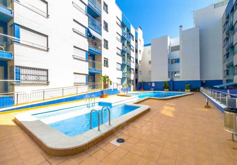 Segunda mano - Apartamento  - Torrevieja - Playa de los Locos