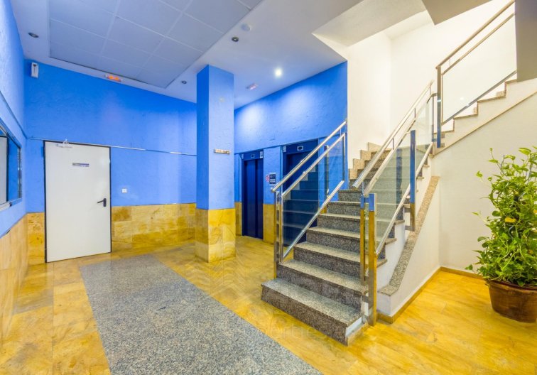 Segunda mano - Apartamento  - Torrevieja - Playa de los Locos