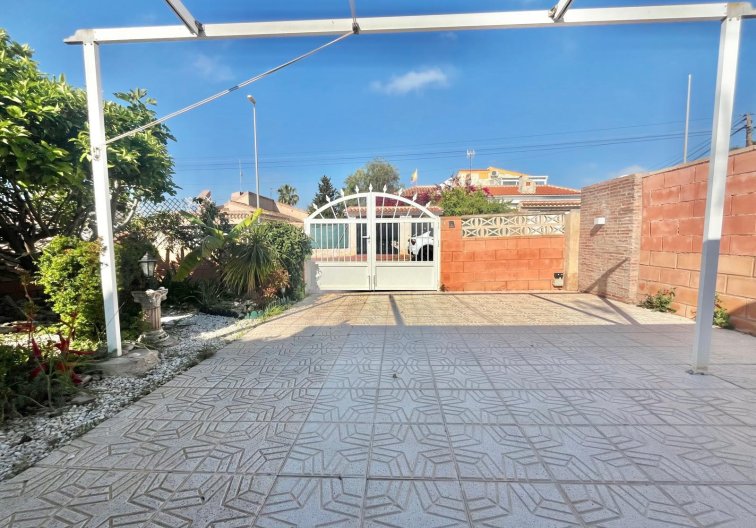 Segunda mano - villa - Orihuela Costa - Los Almendros-la Florida