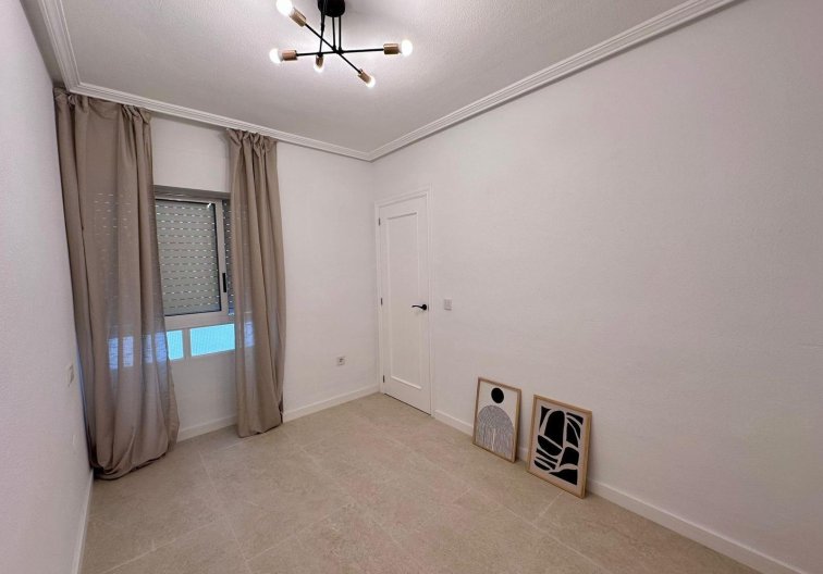 Herverkoop - Appartement - Torrevieja - Habaneras
