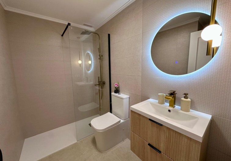 Herverkoop - Appartement - Torrevieja - Habaneras