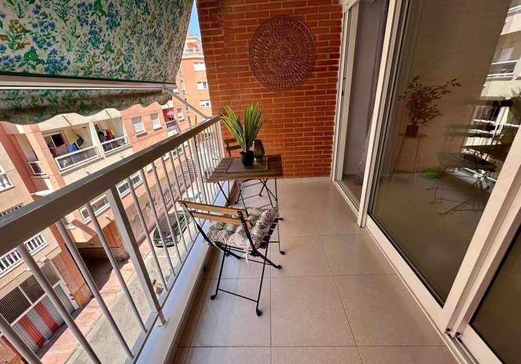 Resale - Apartment - Torrevieja - Estacion De Autobuses