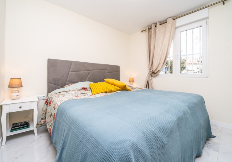 Segunda mano - Bungalow - Torrevieja - Torreta