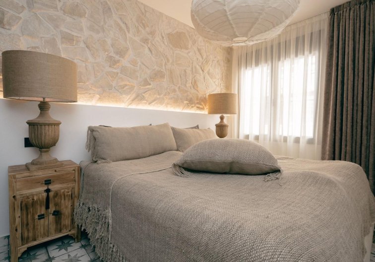 Segunda mano - Apartamento  - Torrevieja - Las Piscinas Naturales