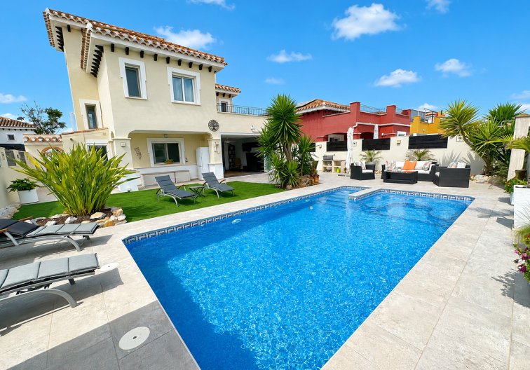 Segunda mano - villa - Mar Menor Golf Resort - Inland